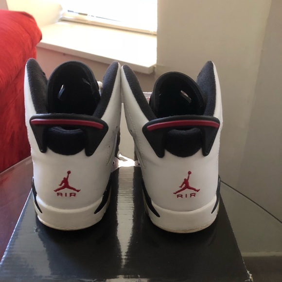 Air Jordan 6 Retro Carmine Classics - Picture 2 of 6